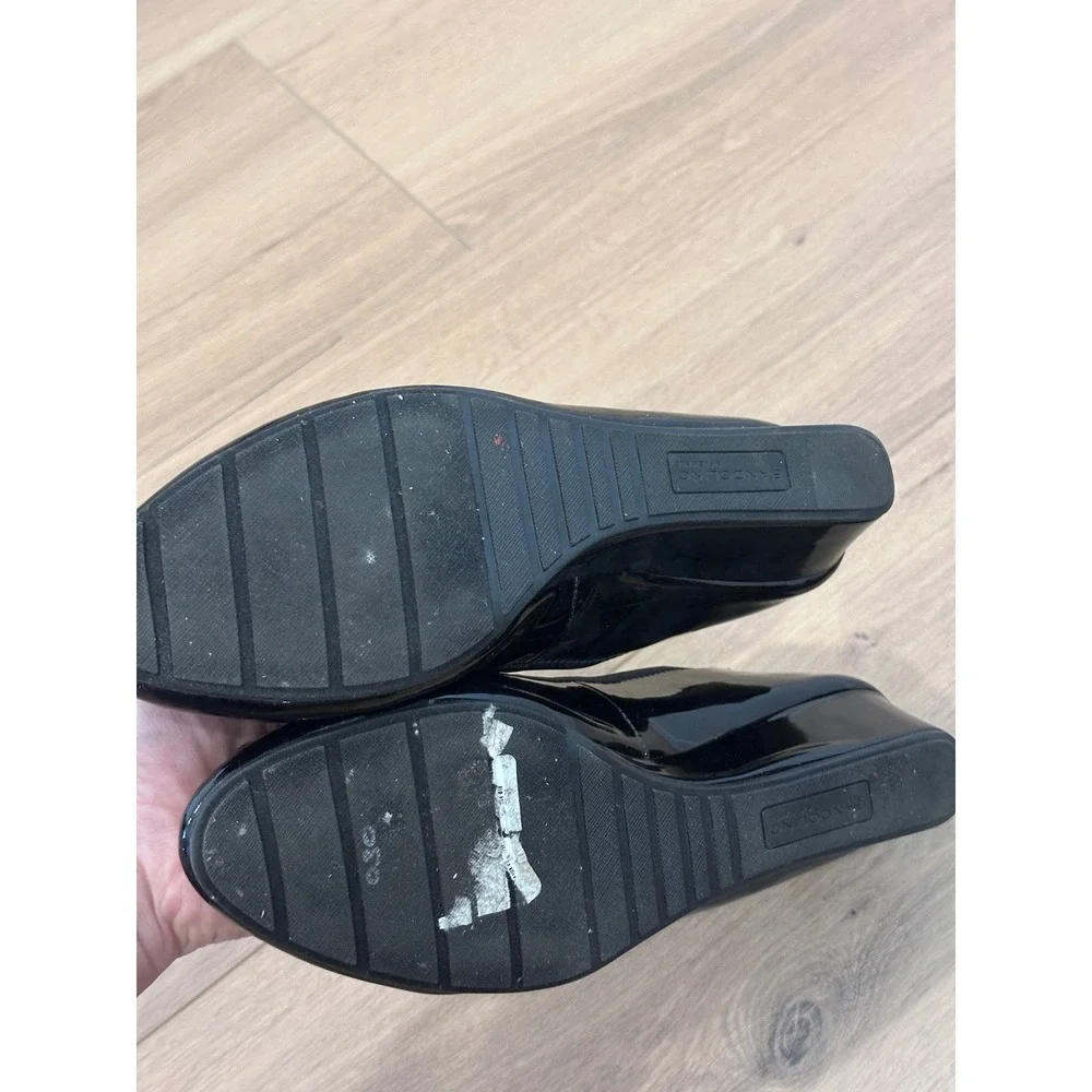 Bandolino theda wedge